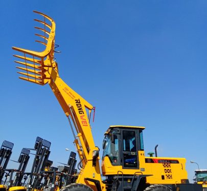 新型叉车